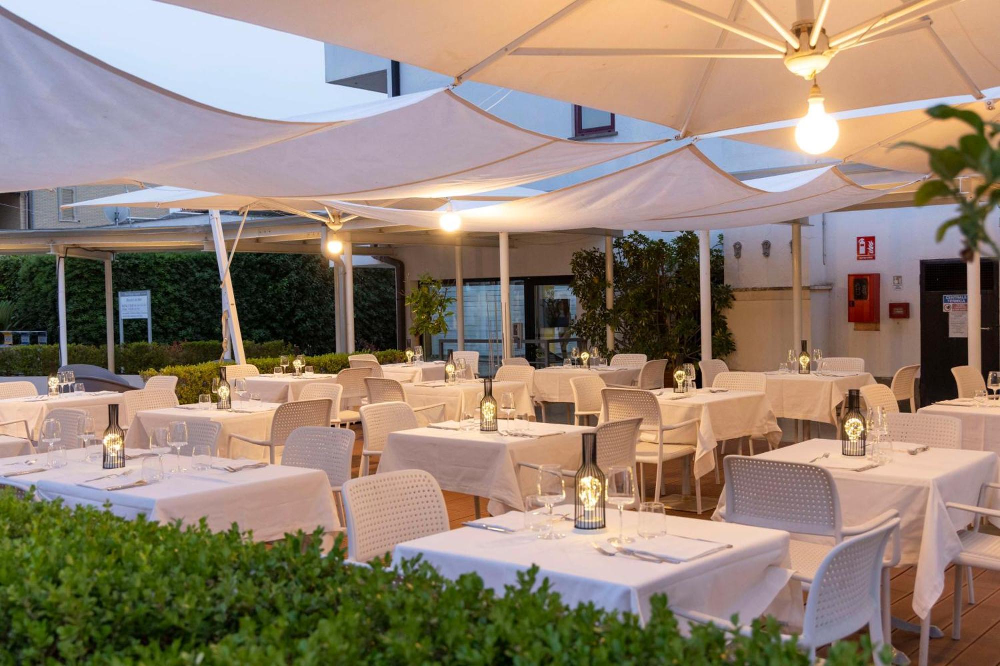 Best Western Hotel Rome Airport Fiumicino Esterno foto