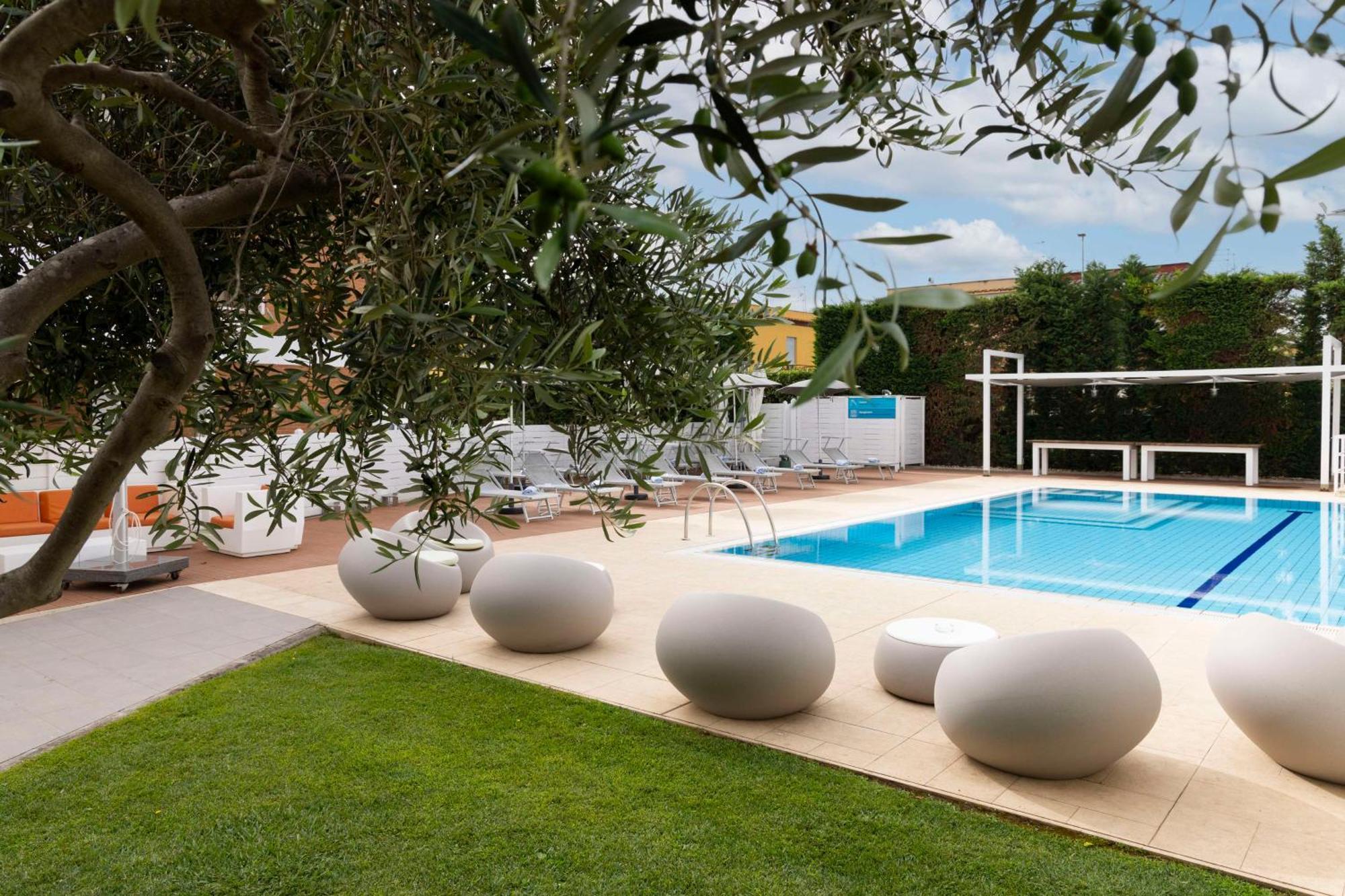 Best Western Hotel Rome Airport Fiumicino Esterno foto