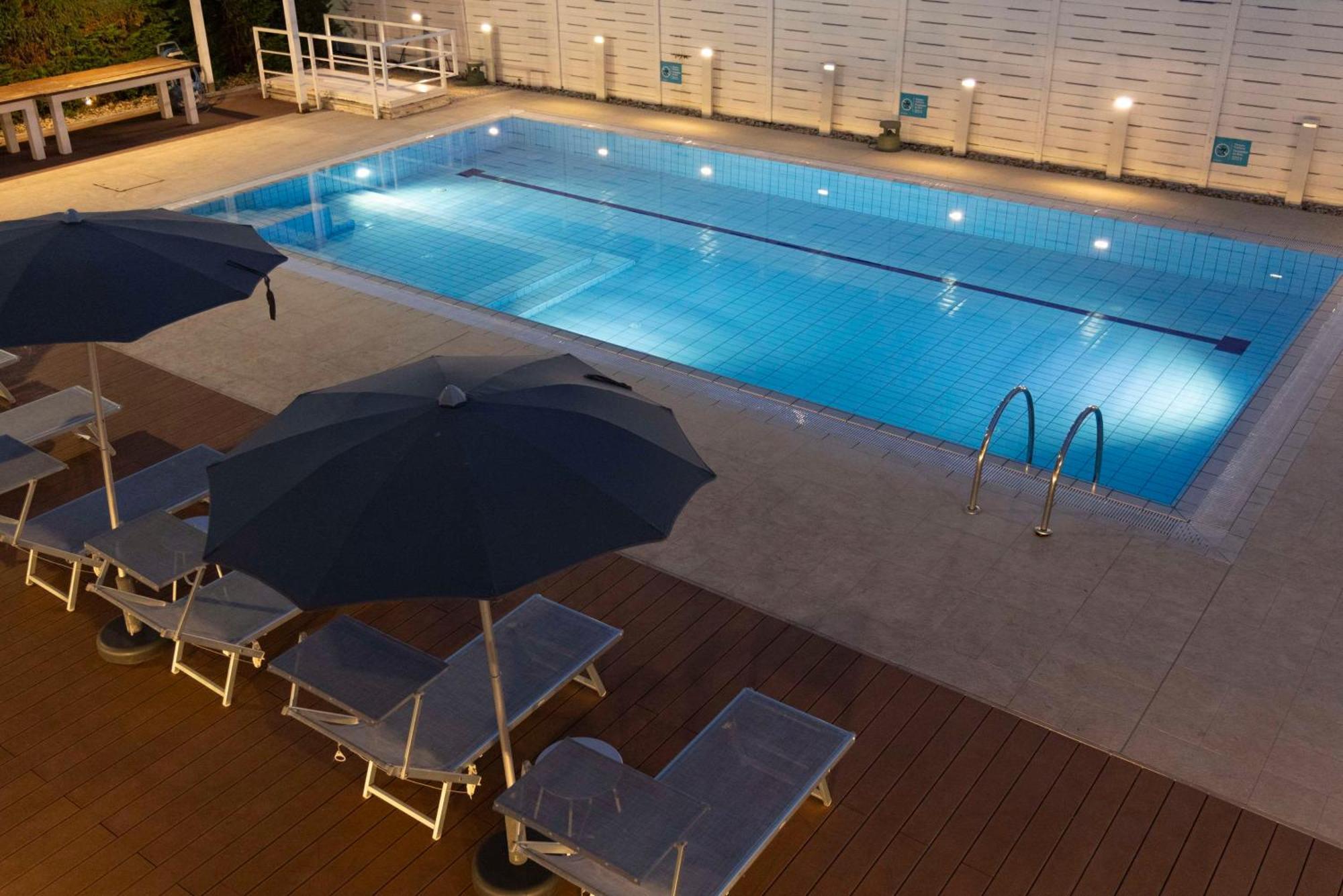 Best Western Hotel Rome Airport Fiumicino Esterno foto