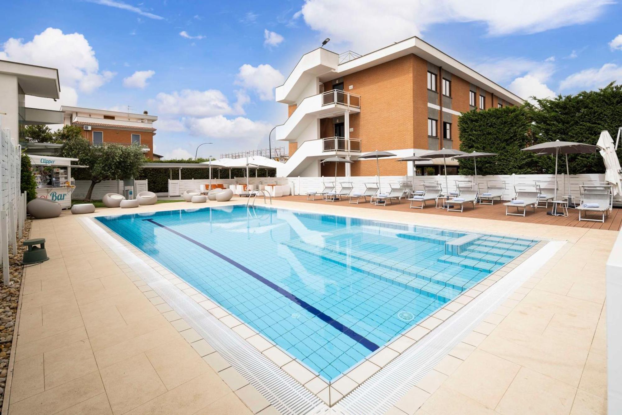 Best Western Hotel Rome Airport Fiumicino Esterno foto