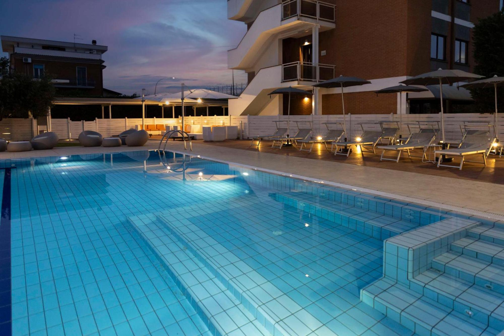 Best Western Hotel Rome Airport Fiumicino Esterno foto