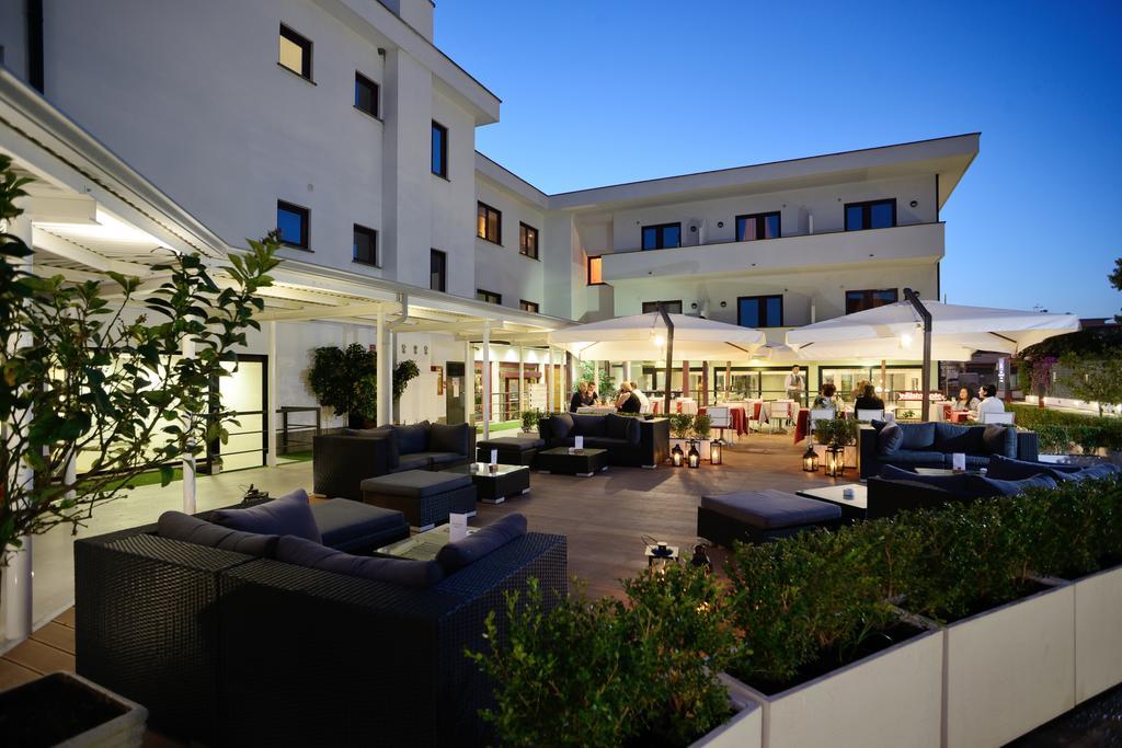 Best Western Hotel Rome Airport Fiumicino Esterno foto